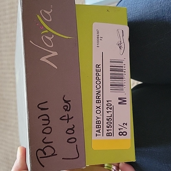 Brown Flat - Picture 5 of 5